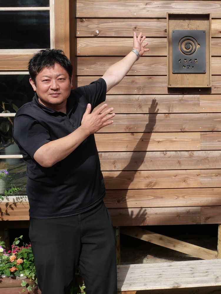 宮下さんと宮本さん外で.jpg