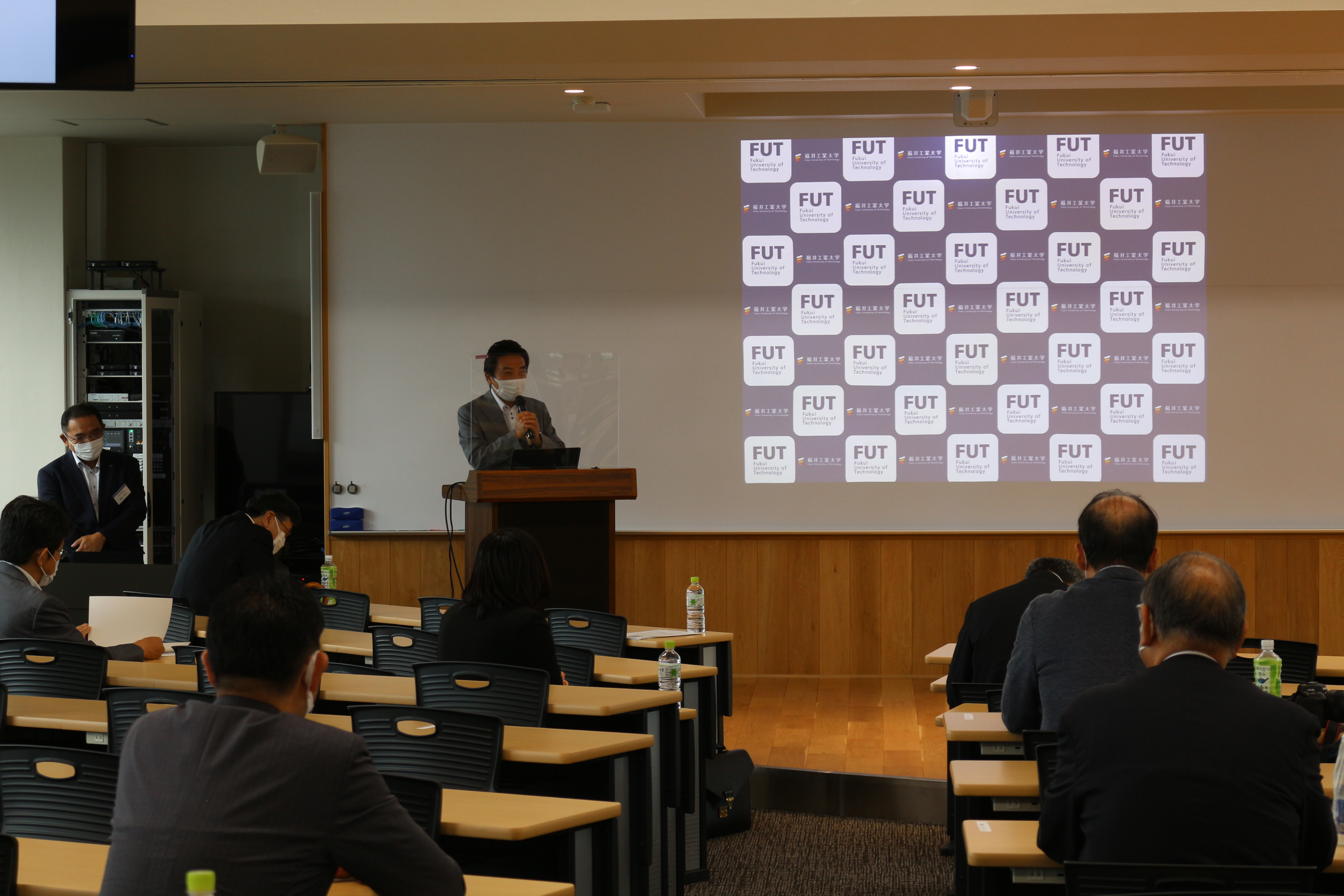 北村委員長の閉会挨拶
